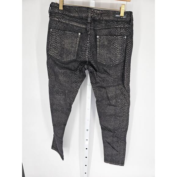 MNG Jeans Women's Low Rise Pockets Snake Printed Multicolor jeans Size 10 - Picture 4 of 4